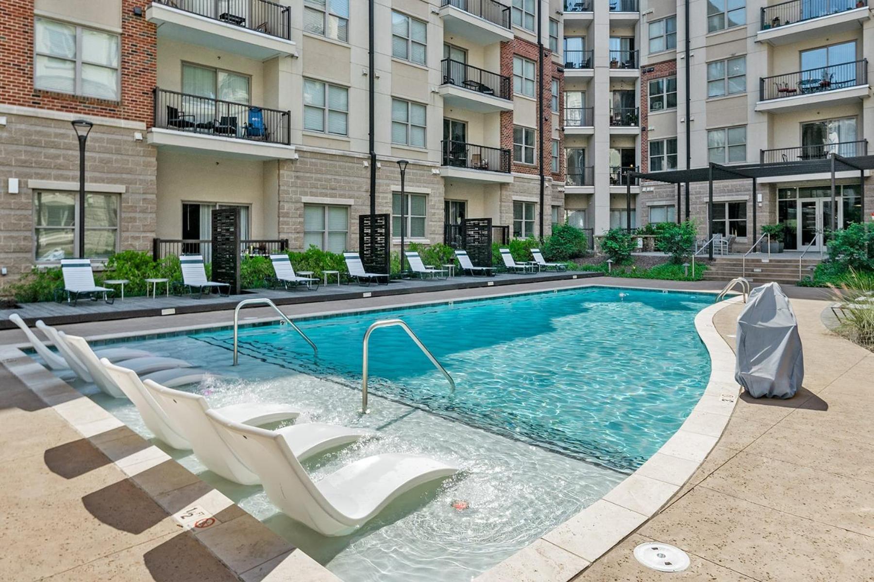 Uptown 4Th Ward Luxury Apt Year-Round Pool Charlotte Extérieur photo